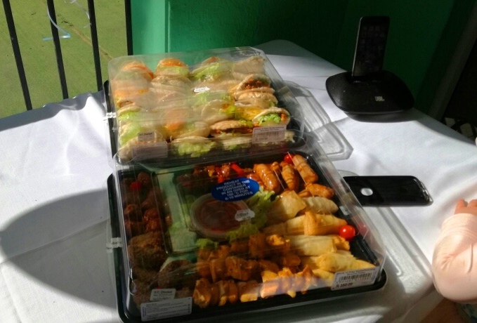 Party Time (1) Party Time (1)