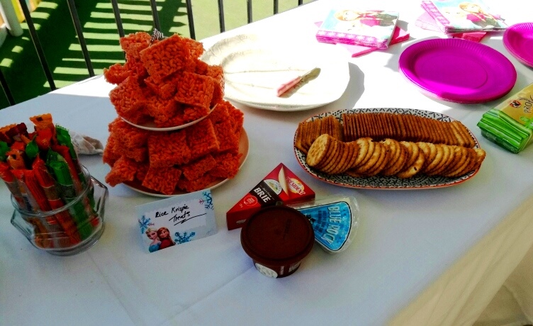 Party Time (12) Party Time (12)